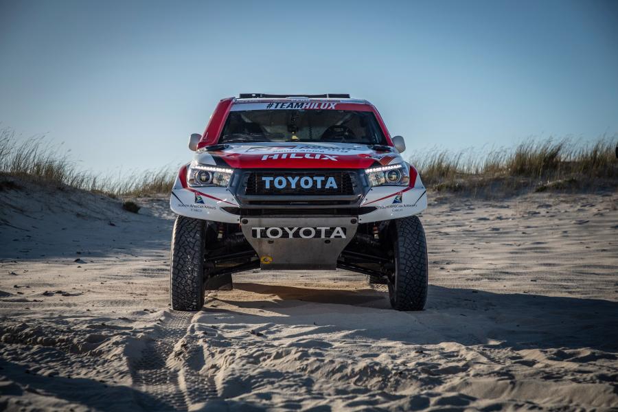  Toyota Hilux Rally Dakar 2019 года  (фото 9 из 11)